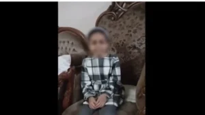 تفاصيل منع معلمة لطالبة من تناول الطعام والدواء