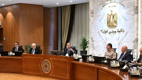 مدبولي يؤكد ضرورة حضور الحكومة لجلسات مجلس النواب