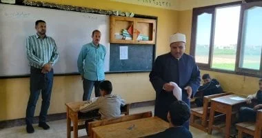 تفقد سير امتحانات صفوف النقل بالقنطرة غرب