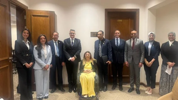 إيمان كريم تستعرض تقريرًا حول تمكين ذوي الإعاقة