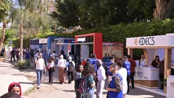 ملتقى التوظيف والتدريب في كلية الهندسة بجامعة القاهرة