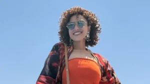 حنان مطاوع تتألق بإطلالة صيفية وسط الطبيعة