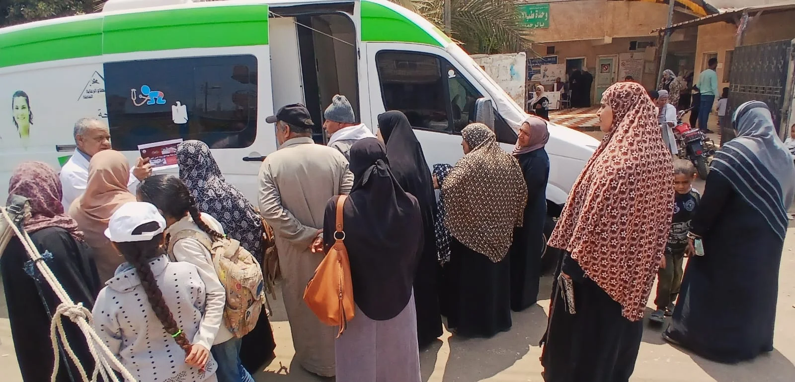 قافلة طبية مجانية بالرحمانية تقدم 4080 خدمة لمواطنين