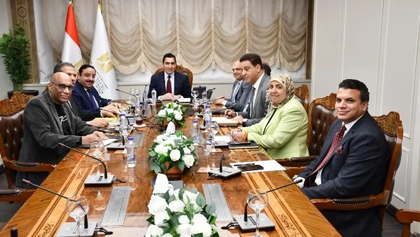 بروتوكول تعاون لتطوير استاد القاهرة