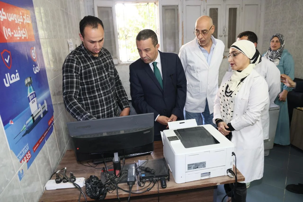 محافظ المنوفية يجري جولة مفاجئة بمركز صحي بشبين الكوم
