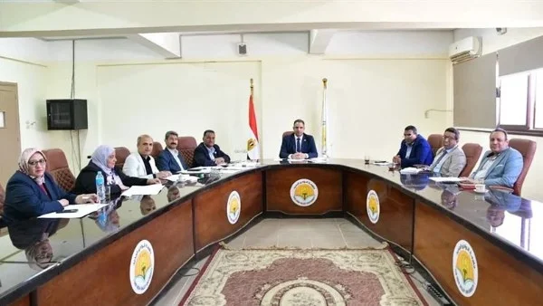 تطوير لوائح الدراسات العليا بجامعة الوادي الجديد