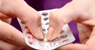 طالبة ابتدائي توزع أقراص منومة على زملائها في طنطا