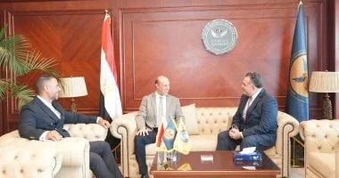 نائب رئيس الهيئة يستقبل الرئيس الجديد للبورصة المصرية