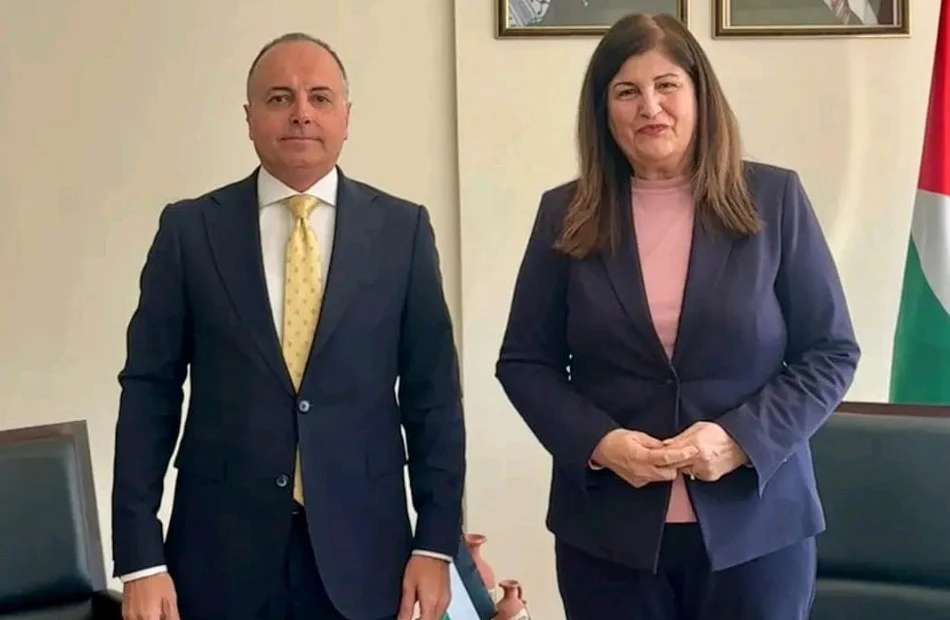 لقاء السفير المصري ووزيرة الخارجية الفلسطينية