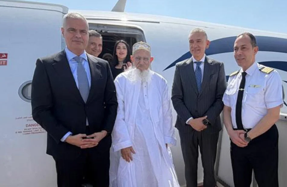 رئيس القابضة لمصر للطيران يودع السلطان مفضل سيف الدين