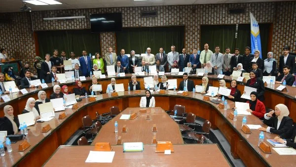 جامعة أسيوط تنظم المؤتمر الختامي لنموذج محاكاة مجلس الوزراء