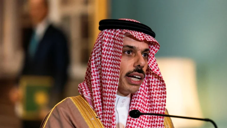 السعودي يبحث مع لبنان مساعي وقف الاعتداءات الإسرائيلية