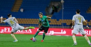 التعاون يحقق فوزاً مهماً على النجمة في الدوري السعودي