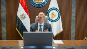 خطة خمسية لتطوير قطاع البترول المصري