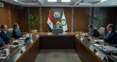 استثمارات ضخمة في قطاع البترول لإنتاج 38 ألف برميل