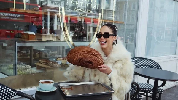 بسمة بوسيل تبرز أناقتها في لندن