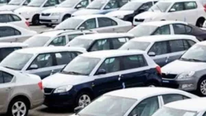 مزاد علني للجمارك يحقق 28.4 مليون جنيه من بيع سيارات وبضائع