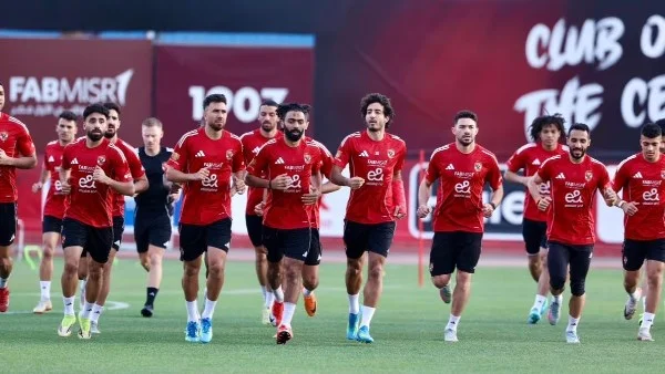 الأهلي يستعد لمواجهة بيراميدز في الدوري الممتاز