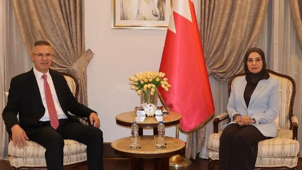 الجامعة العربية تؤكد دعمها للبحرين ضد الاعتداءات الإيرانية