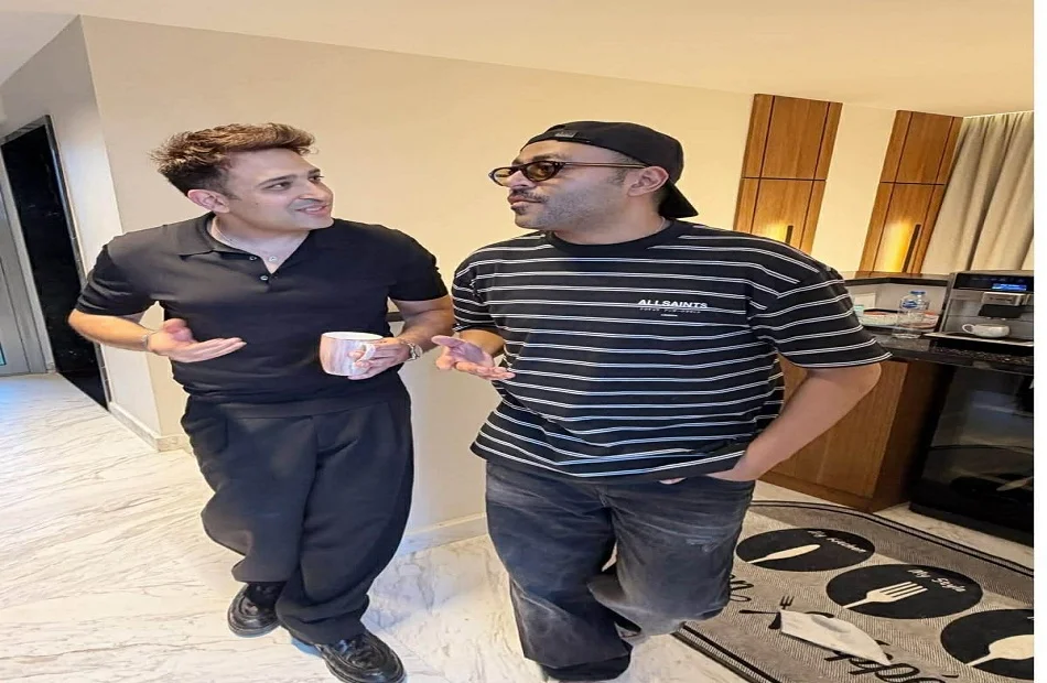 تامر حسين يروج لألبوم تامر عاشور الجديد