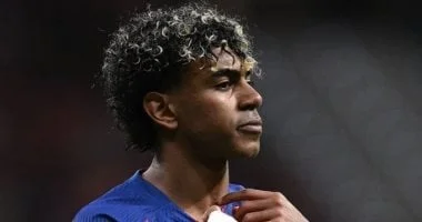 لامين يامال يحقق جائزة لاعب الشهر في الدوري الإسباني