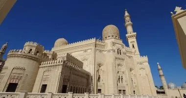 من مقابر إلى مساجد: تاريخ منطقة بحري بالإسكندرية