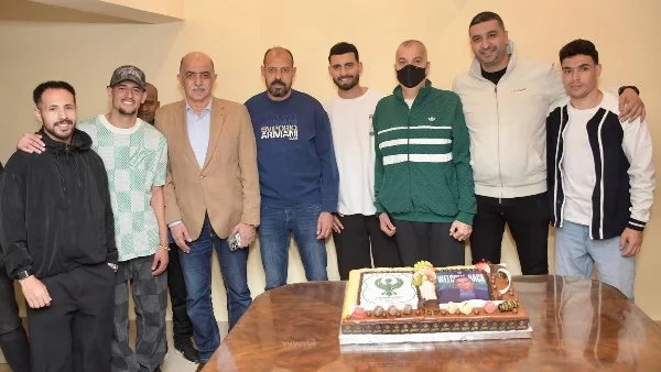 وفد النادي المصري يزور ياسر يحيى بعد رحلة العلاج