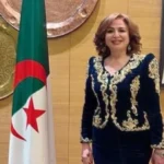 إلهام شاهين تتألق بإطلالة ملكية في عنابة