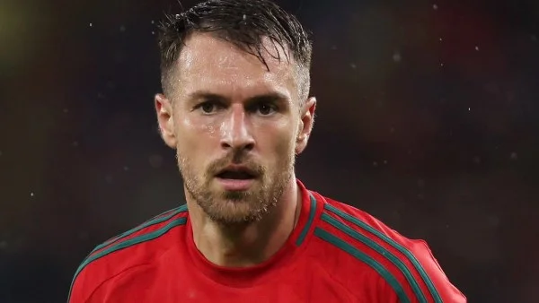 آرون رامسي يعلن اعتزاله كرة القدم رسمياً