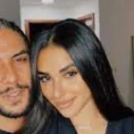 آية سماحة تحذف صورة رومانسية مع زوجها بعد انتقادات