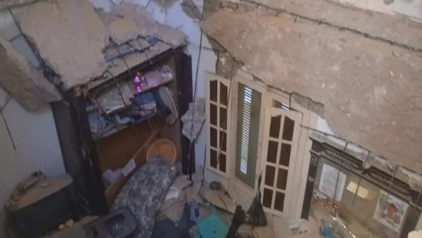 انهيار جزئي في عقار محرم بك بالإسكندرية