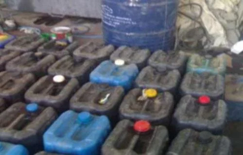 ضبط 30 طن سولار وبنزين وزيت محروق في مطروح