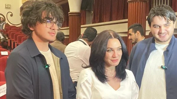 أبناء النجوم يلفتون الأنظار في المناسبات الرسمية