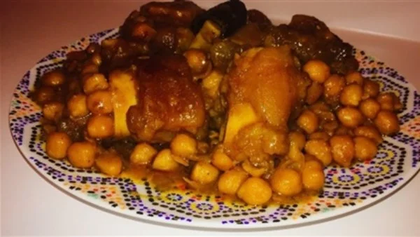 طريقة عمل طاجن الكوارع بالحمص