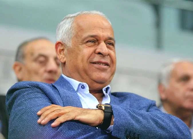فرج عامر: الأهلي يحتاج لدعم لاعبيه بدلاً من صفقات جديدة