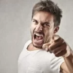 أبراج سريعة الانفعال وصعبة التحكم