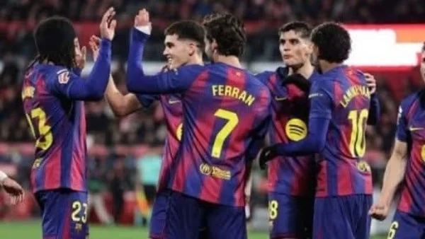 برشلونة يقترب من حسم لقب الدوري الإسباني
