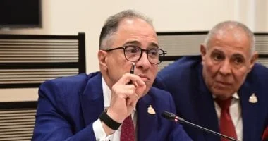 مناقشة الموازنة وخطة التنمية لجهات المياه والتعمير