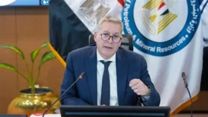 بدء إنتاج الغاز من حقل غرب مينا في 2026