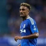 هيثم حسن على دكة ريال أوفييدو ضد بيتيس في الدوري الإسباني