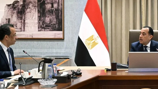 متابعة تنفيذ مبادرة "الرواد الرقميون"