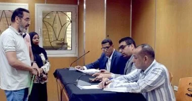 نائب محافظ الأقصر يستجيب لمطالب المواطنين خلال اللقاء المفتوح