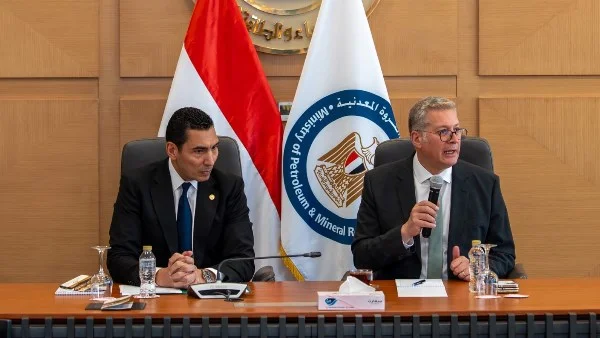 مائدة مستديرة لتمكين الشباب في قطاع الطاقة