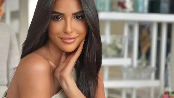 آية سماحة تواصل نشاطها الفني المتنوع