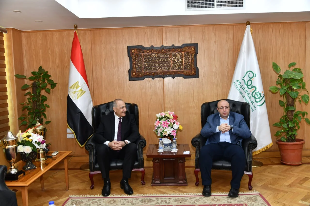 تعزيز التعاون لمحو الأمية بالفيوم