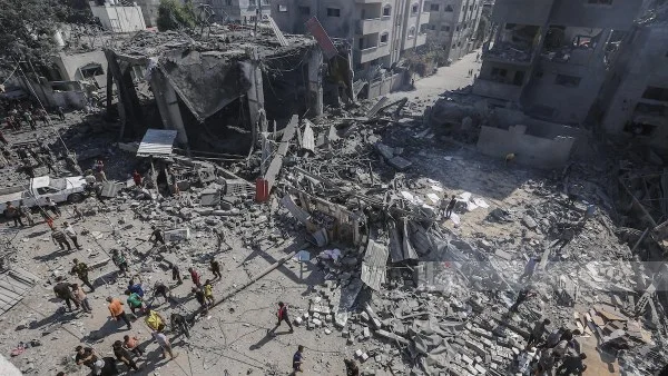 تصعيد عسكري متواصل في لبنان وفلسطين