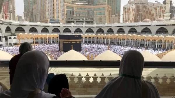 حكم سفر المرأة للحج بدون محرم