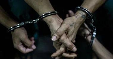ضبط 3 متهمين اعتدوا على شاب بأسلحة بيضاء في المحلة