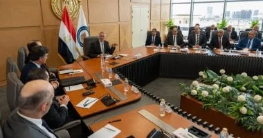 تعزيز الاستثمار في الحفر الأفقي والتكسير الهيدروليكي