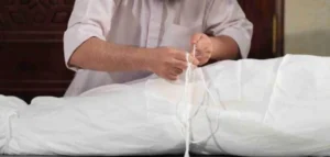 حكم غسل الزوجة لزوجها بعد الوفاة